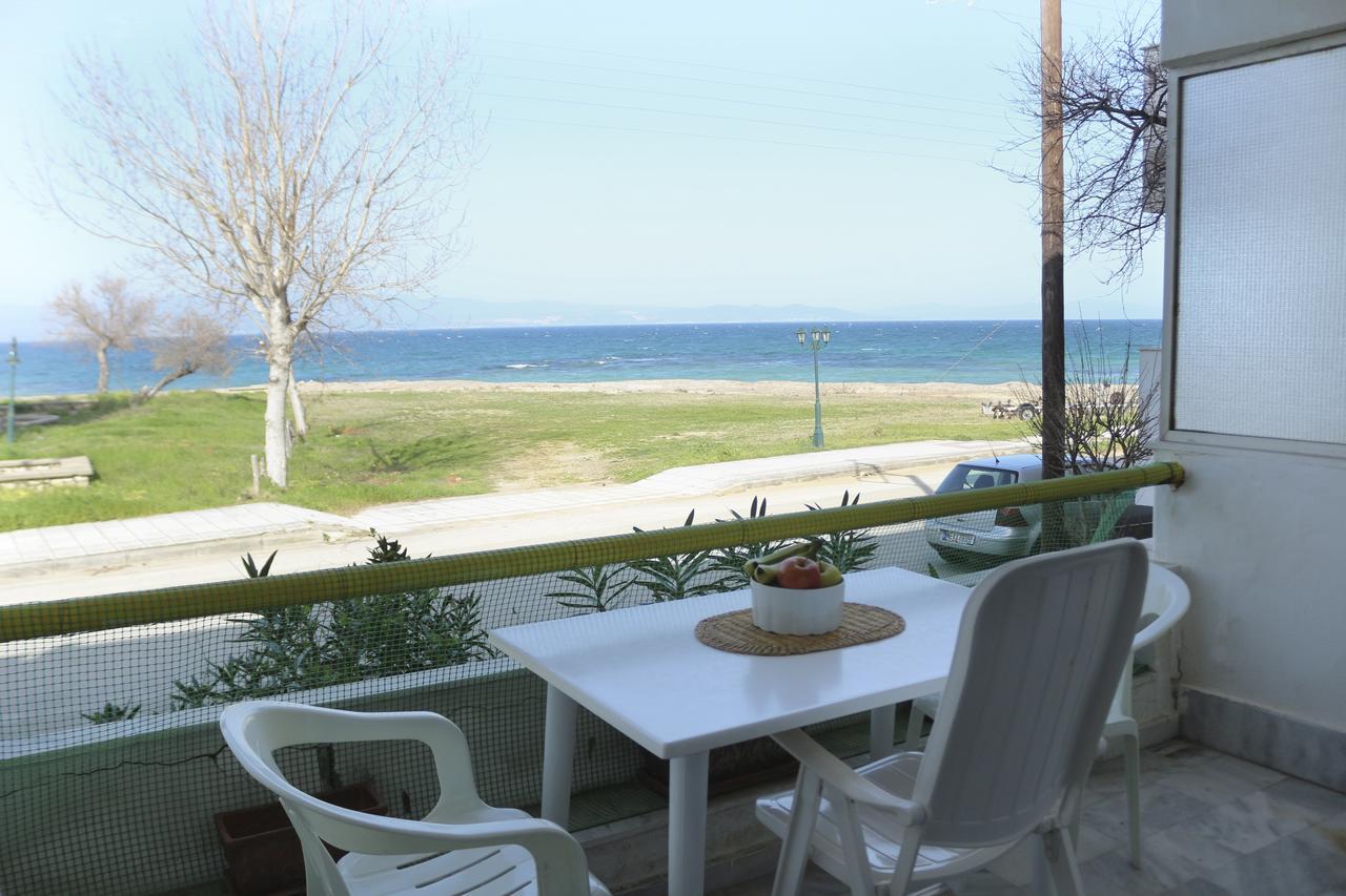 Holiday Home By The Sea Nea Poteidaia Ngoại thất bức ảnh